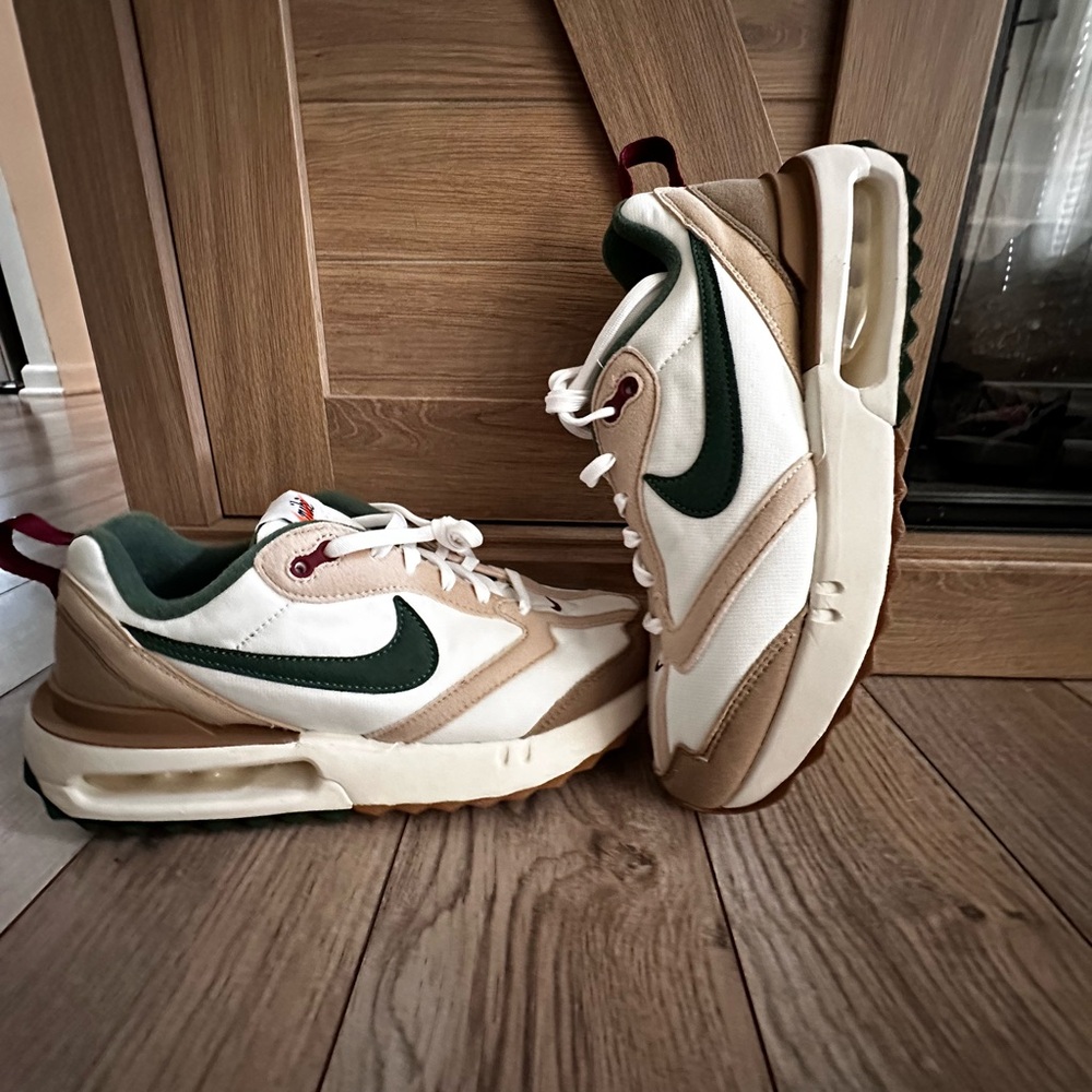 Nike Air Max Dawn Khaki Gorge Green